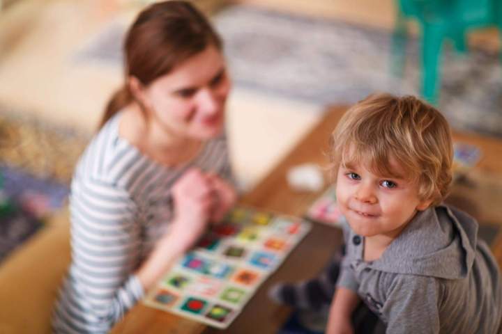 Garde d'enfants, Mions